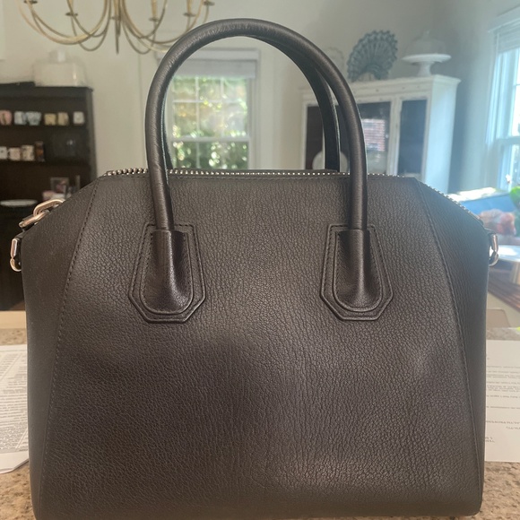 Givenchy Antigona small BLACK handbag - Picture 3 of 8